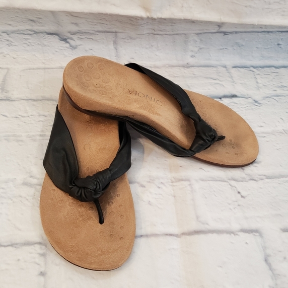 Vionic Womens Rest Pippa Black Leather Sandal Size 7.5 WIDE Orthaheel Technology - Picture 1 of 5